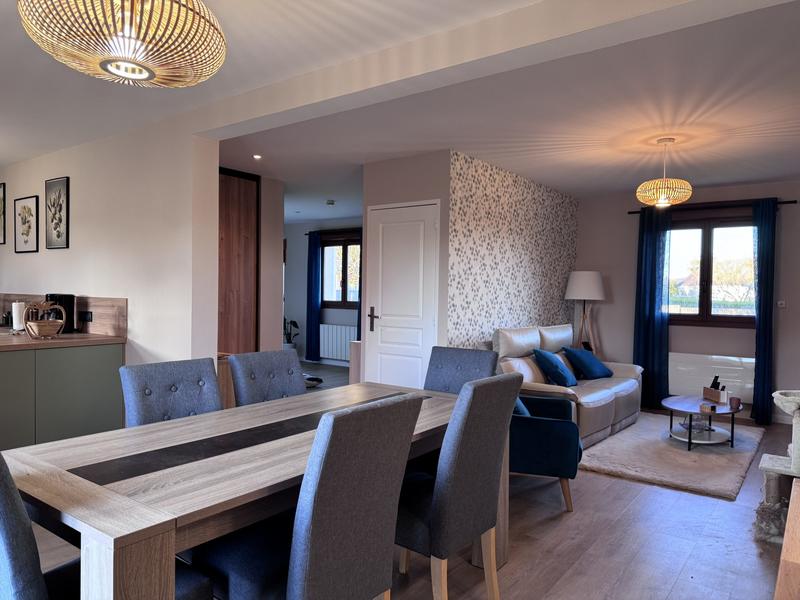 Maison traditionnelle - 135 m² - 5 pièces