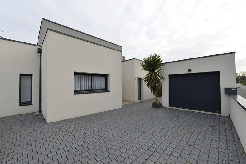 Maison - 150 m² - 5 pièces