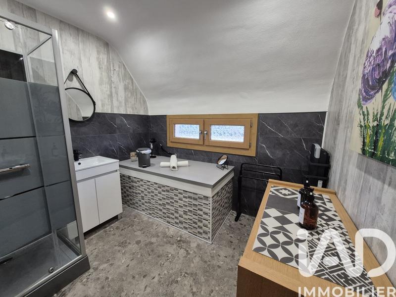 Maison - 128 m² - 5 pièces