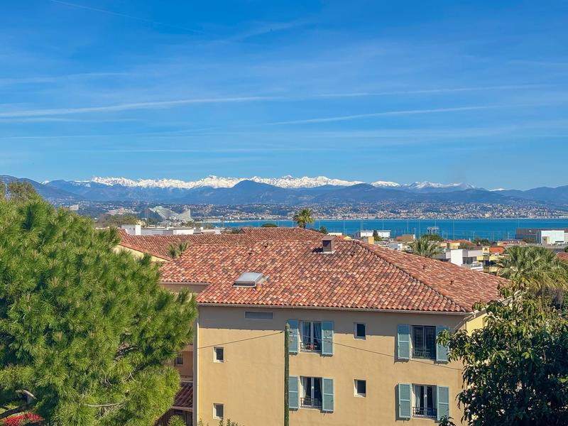 Appartement - 92 m² - 3 pièces