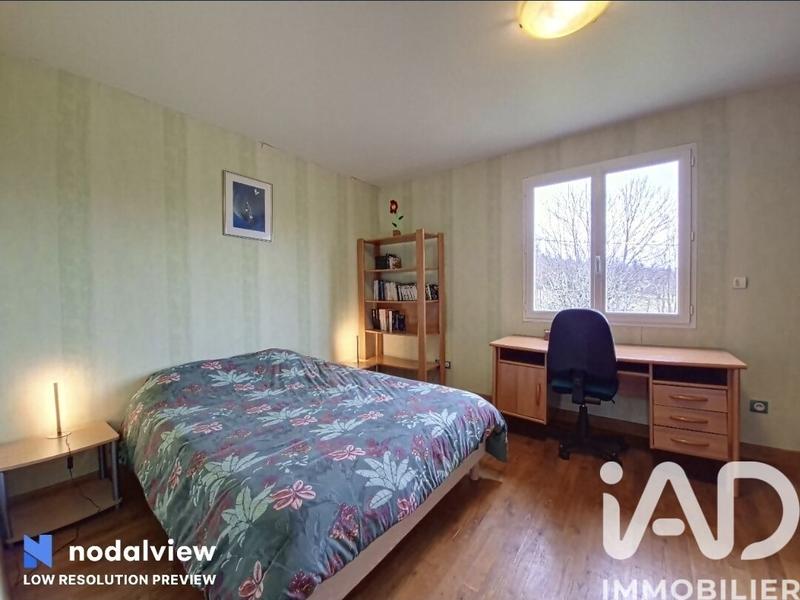 Maison - 163 m² - 9 pièces