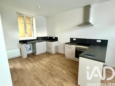 Maison de village - 140 m² - 8 pièces