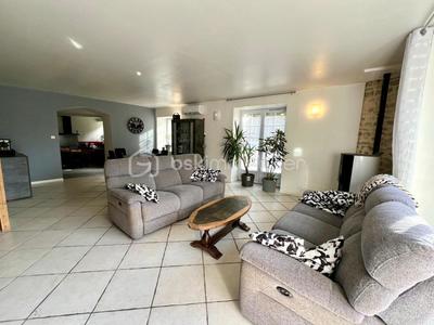 Maison en pierre - 110 m² - 5 pièces