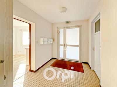 Immeuble - 77 m² - 2 pièces