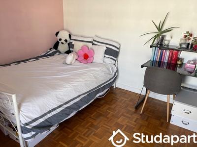 Chambre - 15 m² - 1 pièce