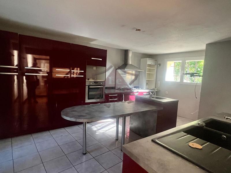 Maison - 365 m² - 21 pièces