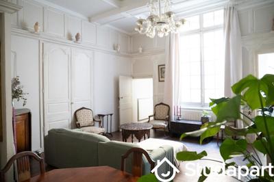 Chambre - 12 m² - 1 pièce