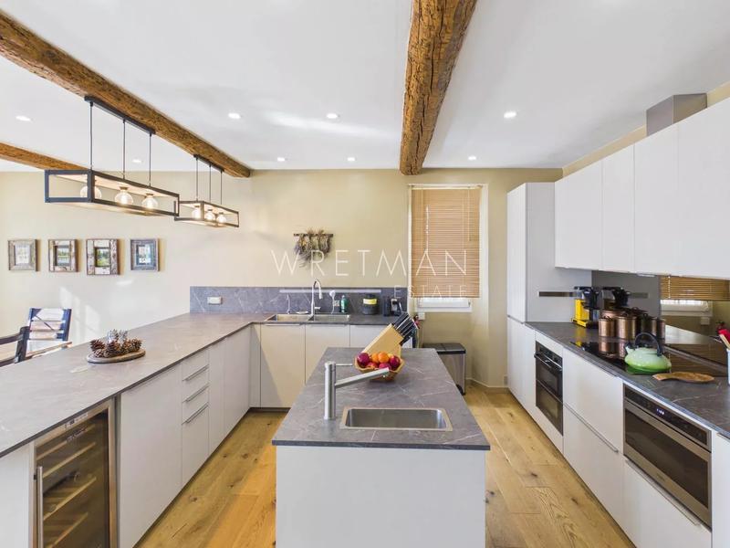 Maison de village - 230 m² - 7 pièces