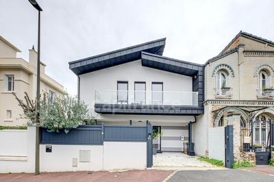 Maison - 143 m² - 5 pièces