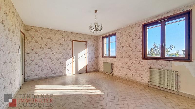 Maison - 210 m² - 8 pièces