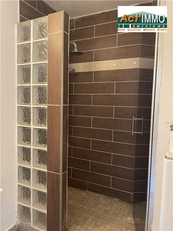 Appartement - 77 m² - 3 pièces