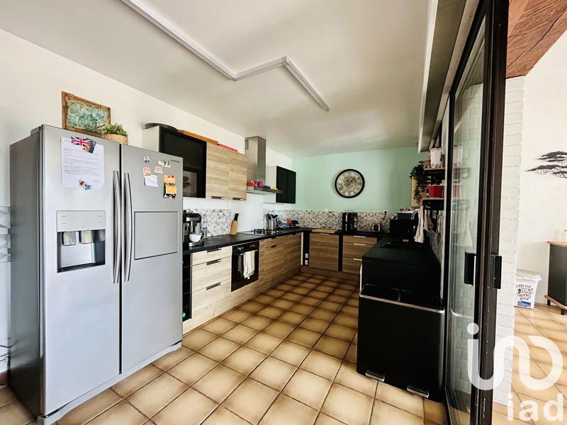 Maison - 186 m² - 8 pièces