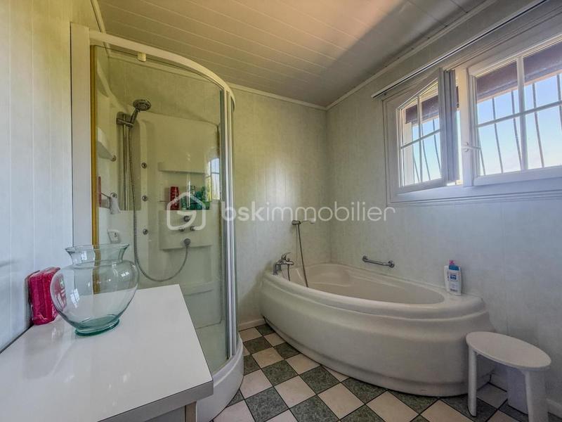 Maison - 146 m² - 6 pièces