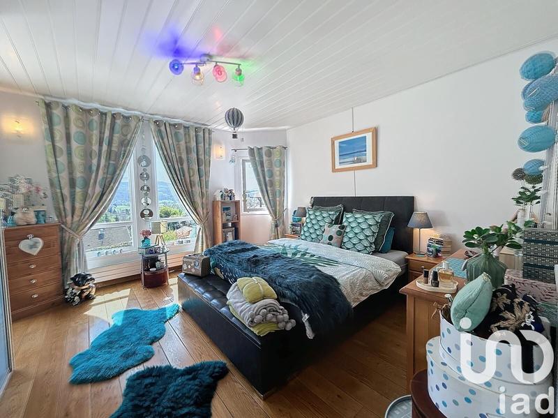 Maison - 195 m² - 6 pièces