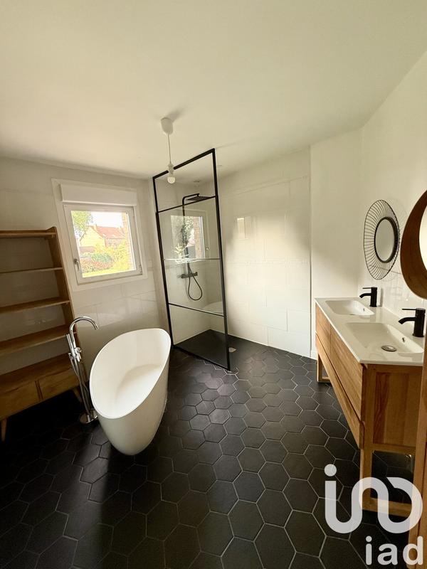 Maison - 153 m² - 6 pièces