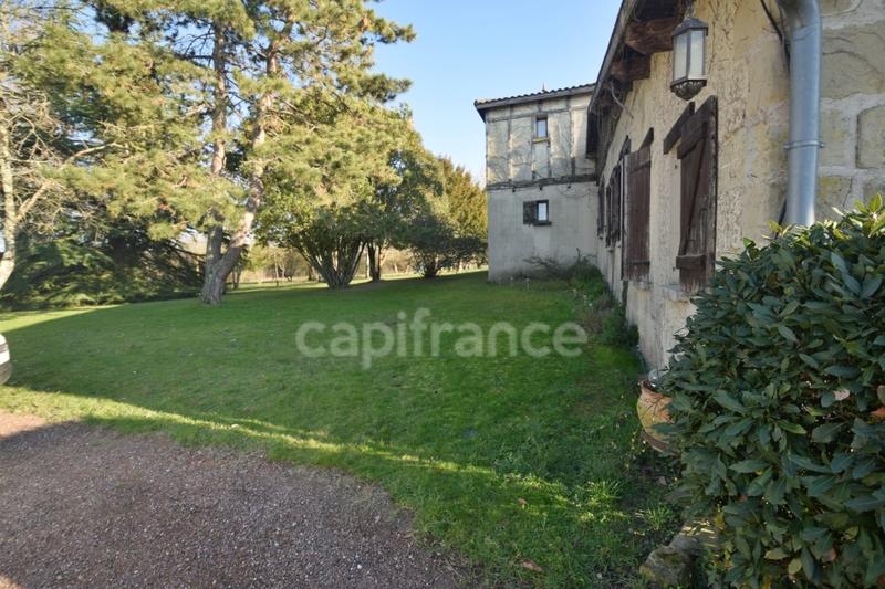 Maison - 217 m² - 6 pièces