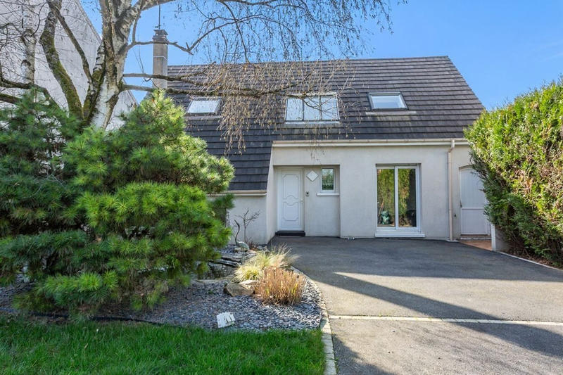 Maison - 117 m² - 6 pièces