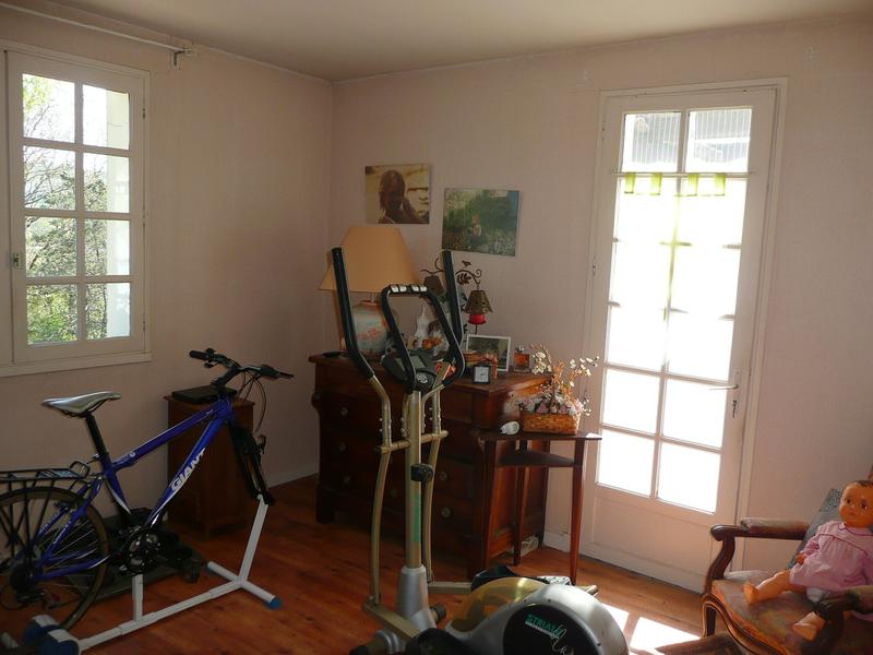 Maison - 222 m² - 10 pièces