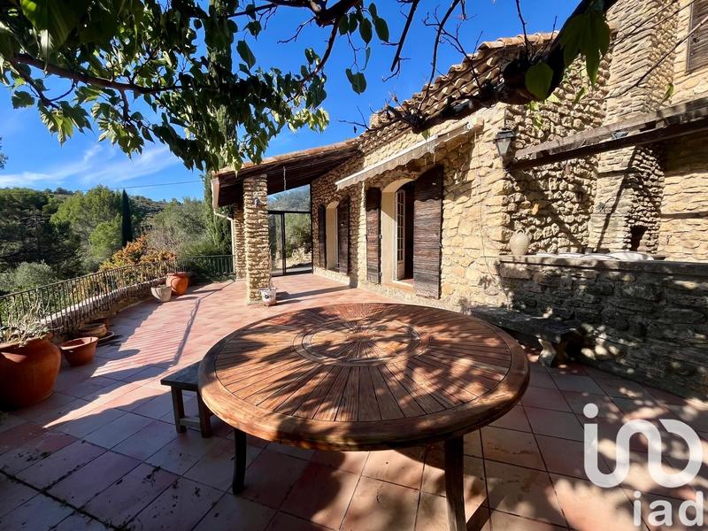 Maison - 185 m² - 5 pièces