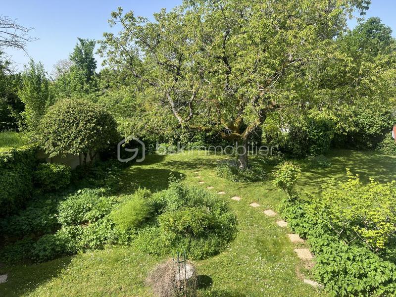 Château - 138 m² - 5 pièces