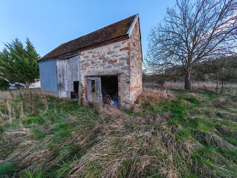 Terrain constructible - 1 004 m²