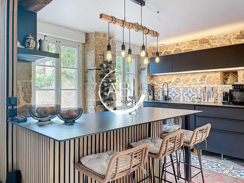 Maison - 80 m² - 4 pièces