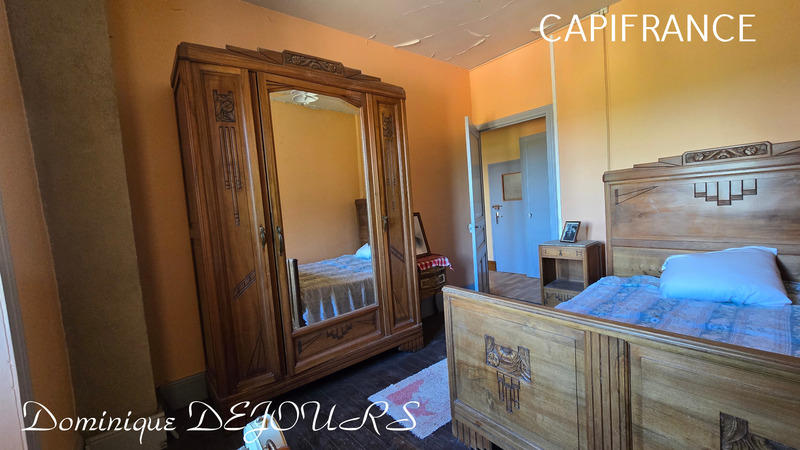 Maison - 90 m² - 5 pièces