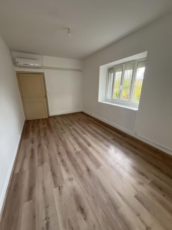 Maison traditionnelle - 155 m² - 5 pièces