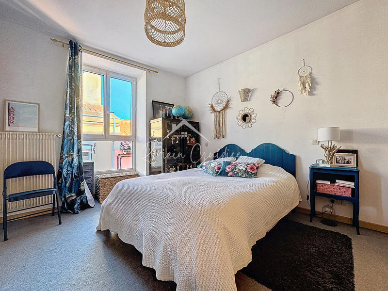 Appartement - 85 m² - 4 pièces