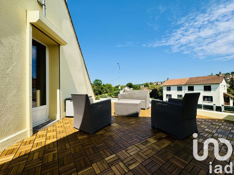 Maison - 181 m² - 8 pièces