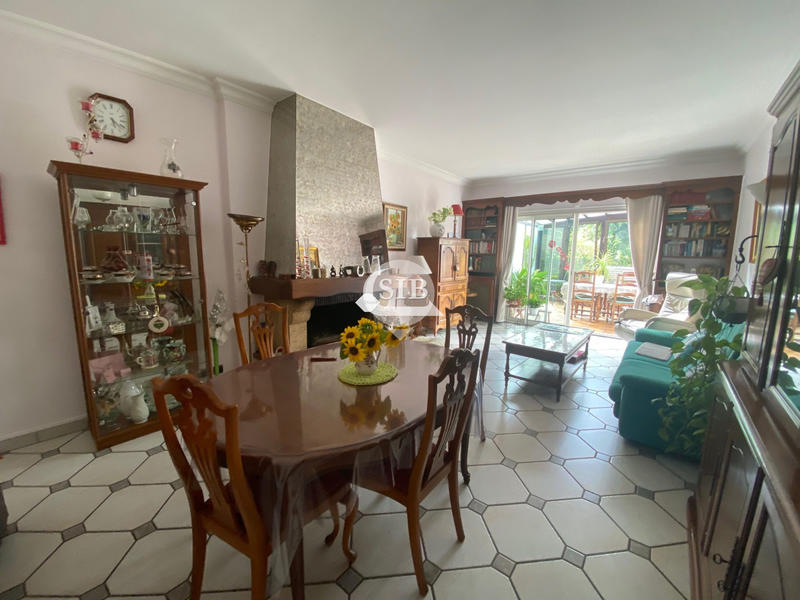 Maison - 149 m² - 7 pièces