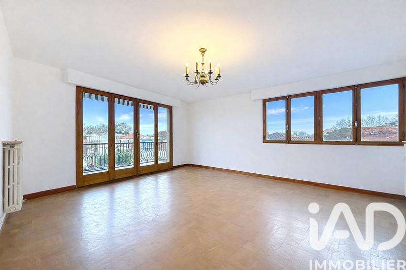 Appartement - 90 m² - 3 pièces