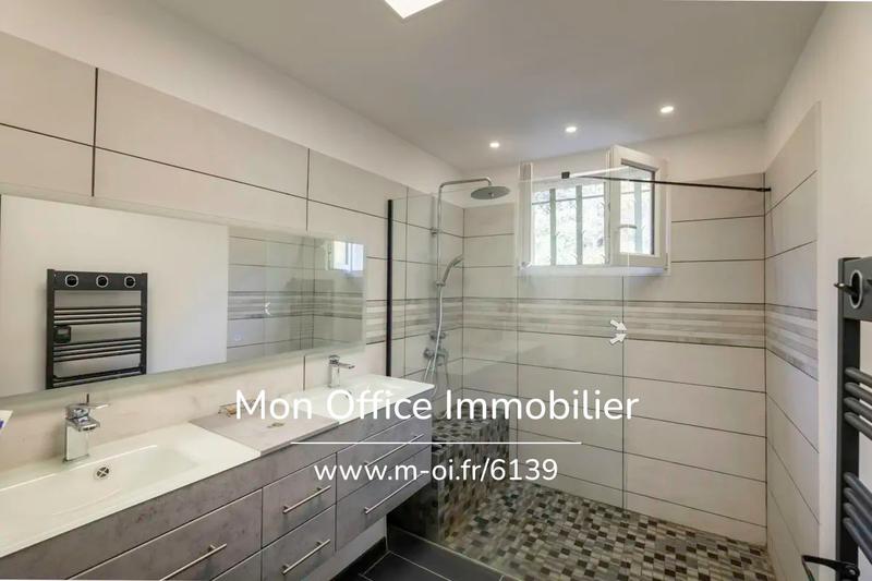 Maison traditionnelle - 107 m² - 4 pièces