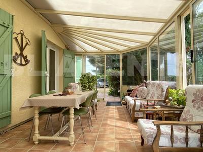 Maison traditionnelle - 105 m² - 5 pièces