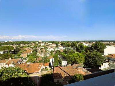 Appartement - 77 m² - 3 pièces