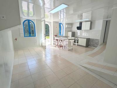 Appartement - 96 m² - 3 pièces