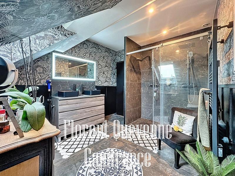 Maison - 106 m² - 6 pièces