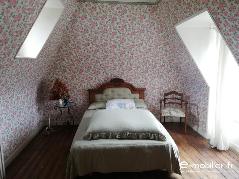 Maison - 140 m² - 7 pièces