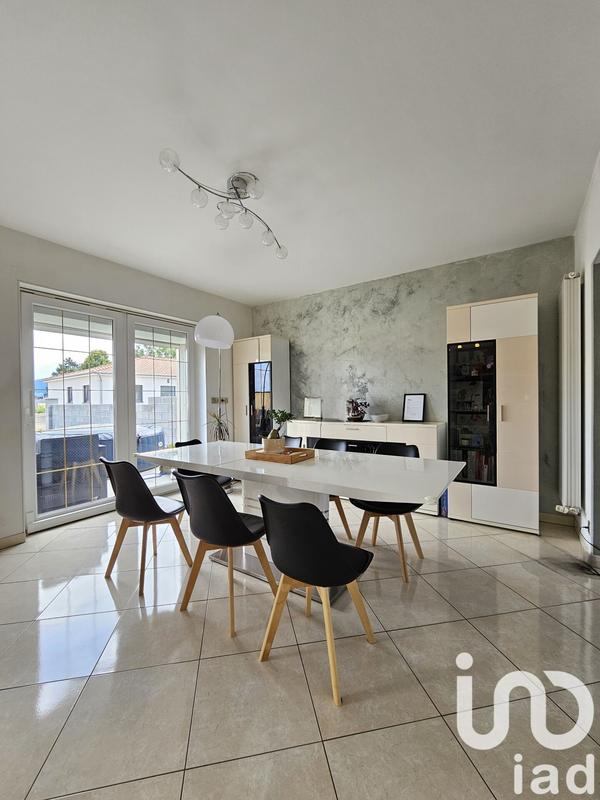 Maison - 183 m² - 5 pièces