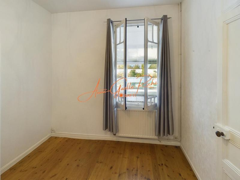 Maison - 186 m² - 6 pièces