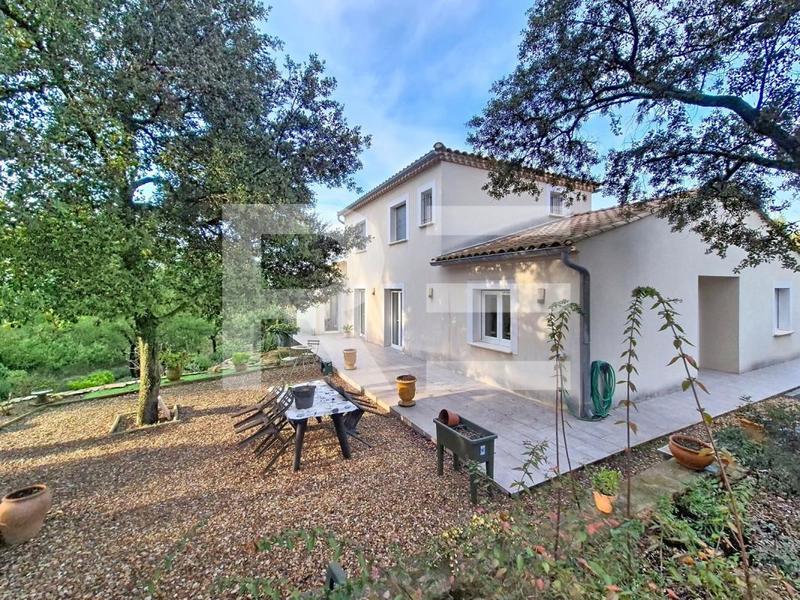 Maison - 160 m² - 7 pièces