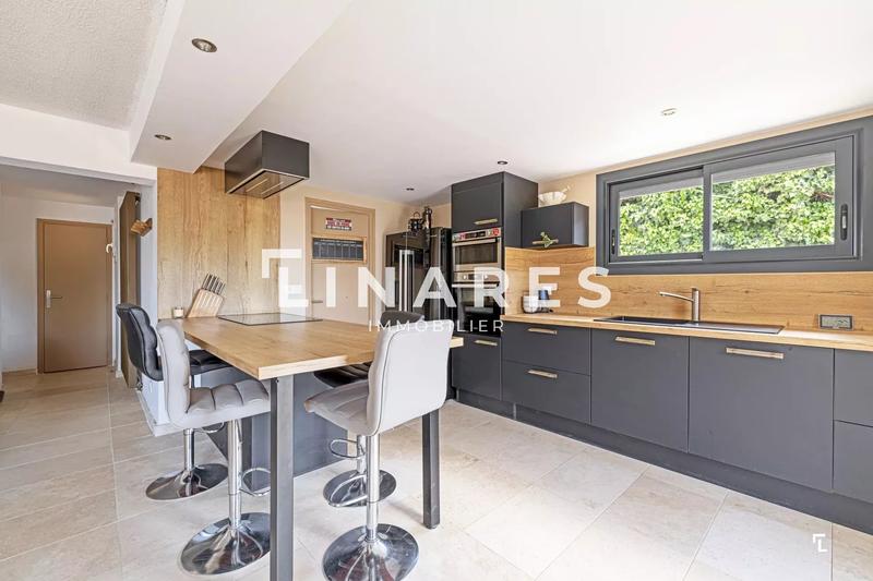 Maison - 105 m² - 4 pièces