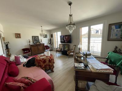 Appartement - 125 m² - 5 pièces