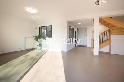 Maison - 155 m² - 6 pièces