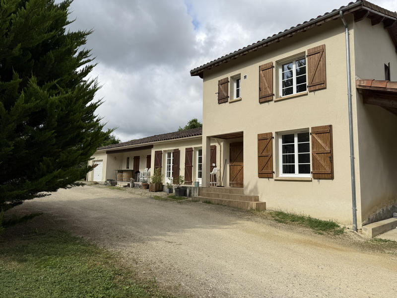 Maison - 159 m² - 7 pièces