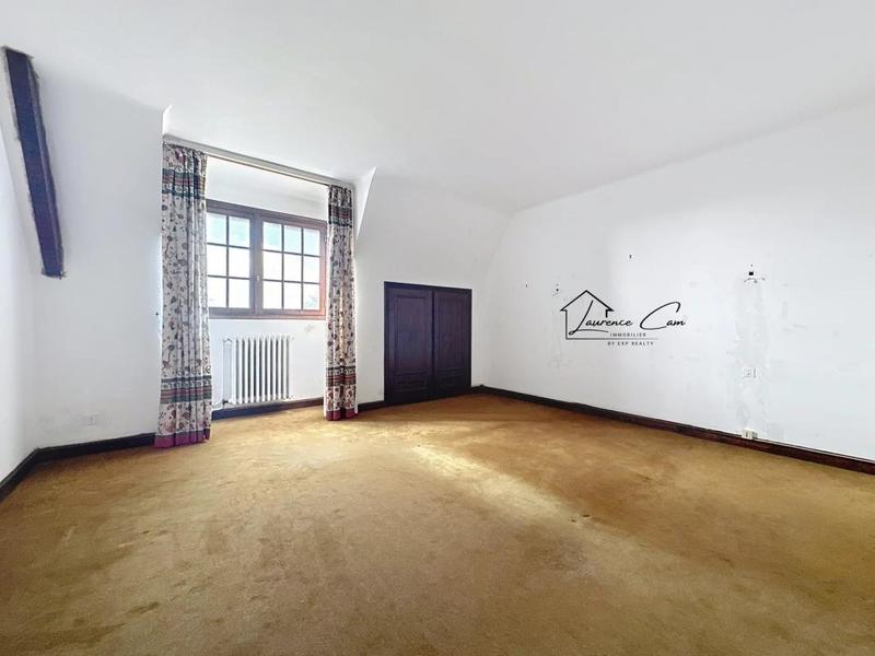 Maison de maîtres - 404 m² - 12 pièces