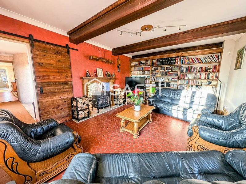 Maison - 323 m² - 11 pièces