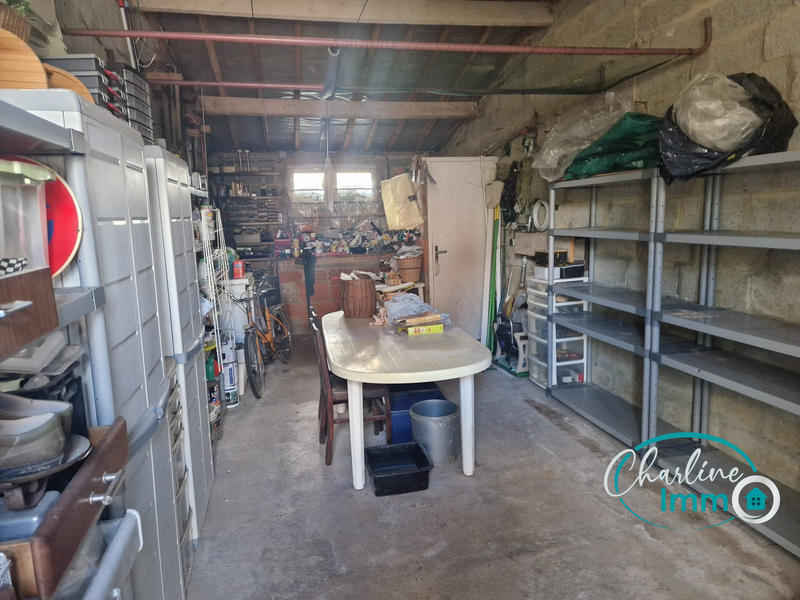 Maison - 5 000 m² - 3 pièces