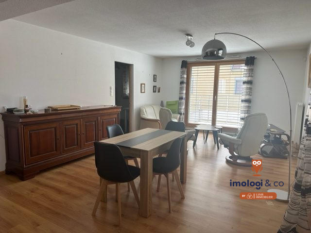 Appartement - 64 m² - 2 pièces