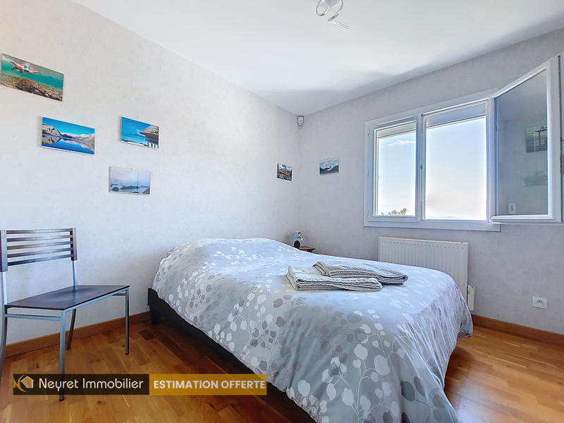 Maison - 170 m² - 7 pièces